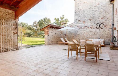 Castelnau-de-Levis House | Maison de Maître - Domaine Terra Rosa