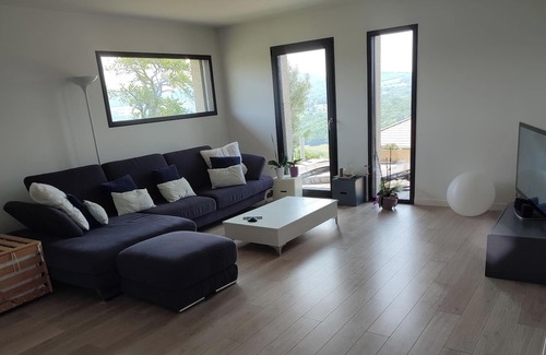 Frangy House | Maison de Plein Pied, Entre les 3 Lacs Leman Annecy et du Bourget