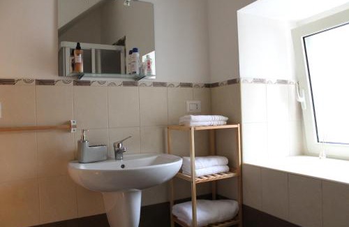 Capurso Apartment | Maison de Sisine