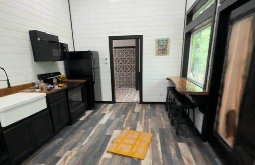 Board Camp House | Maison De Tete’ Dure