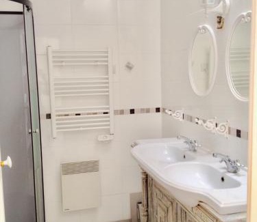 Saint-Pierre-des-Corps House | Maison de ville jardin 2km de Tours