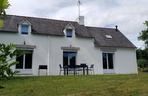 Gouesnach House | Maison de Vacances à 4 km de la Plage de Bénodet