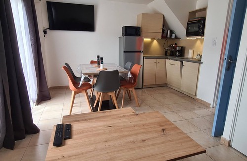 Saint-Nic House | Maison de Vacances à Saint-nic à 700m de la Plage Animaux de Compagnie Acceptés!