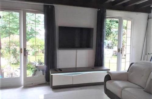 Seyresse House | MAISON de VACANCES