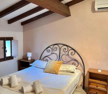 Cognocoli-Monticchi House | Maison de village corse