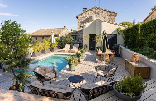Sagries House | Maison DE Village Entierement Renovee Avec Piscine
