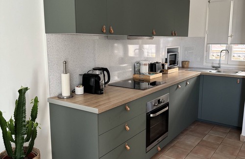 Sainte-Maxime City Centre House | Maison de Village Rénovée 90m2 - Vue mer Exceptionnelle - 4/6 Personnes