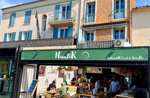 Sainte-Maxime City Centre House | Maison de Village Rénovée 90m2 - Vue mer Exceptionnelle - 4/6 Personnes