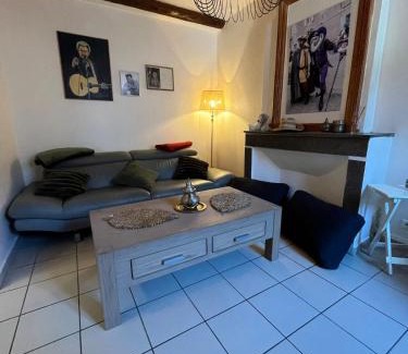 Viviers House | Maison de ville-3 chambres-2 salles de bain