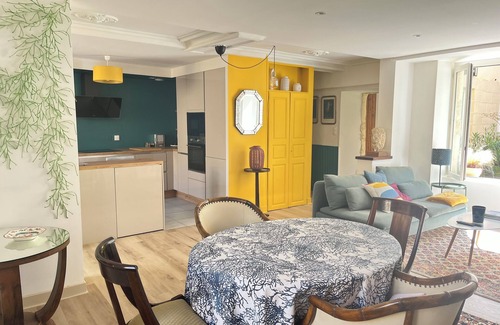 La Chatre House | Maison des Chevilles