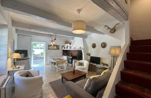 Rognes House | Maison des Fontaines - Terrasse & vue sur vignoble, proche Aix-en-Provence 5 personnes - Domaine Viticole Château de Barbebelle, Rognes, Provence