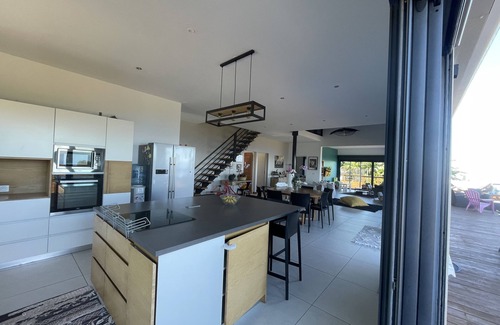 Les Avirons House | Maison des Merles