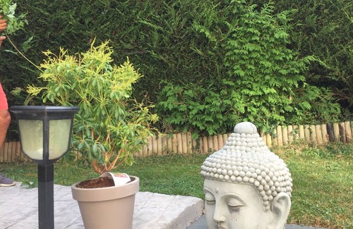 Dammartin-en-Goele House | Maison du bonheur with seasonal heated pool