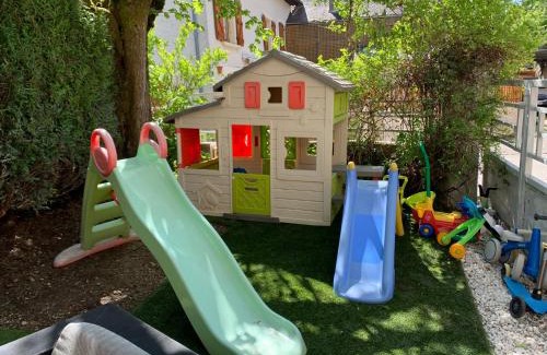 Le Pin Apartment | Maison du Bonheur, gîte Les Tilleuls