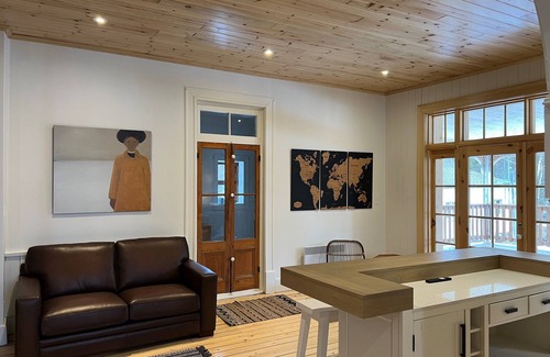 Pointe-au-Pic House | Maison Du Havre (Grand Duplex)