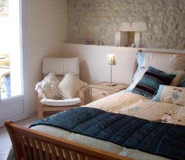 Bellevigne House | Maison Du Ruisseau