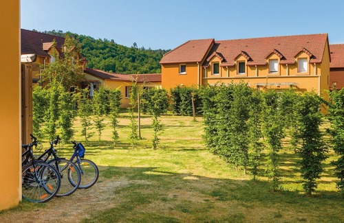 Montignac House | Maison Duplex avec Terrasse + Parking