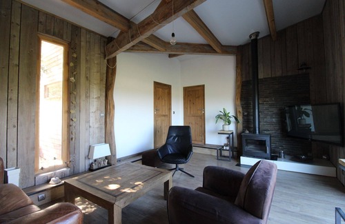 Lirac House | Maison en Bois, en Campagne Avec Piscine