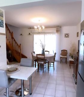 Pineto Villa | Maison en bord de mer, Plage de la Marana en Corse