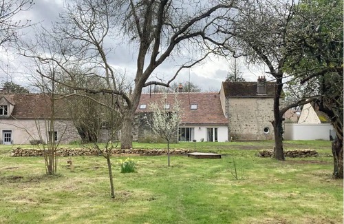 Recloses House | Maison en Lisière de la Forêt de Fontainebleau Dans un Village de Charme