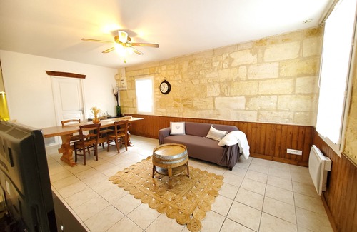 Margaux-Cantenac House | Maison en Pierre Lumineuse, Idéale Pour une Famille Près de Cantenac