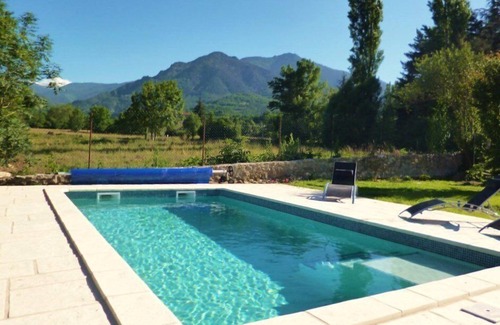Fuilla House | Maison en Pierre 4 Faces, Esprit Chalet Avec Wifi et Jardin Privatif