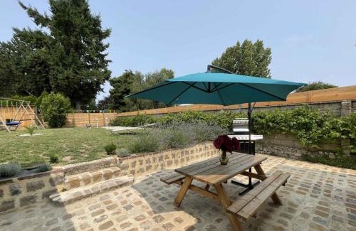 Reveillon House | Maison en pierre avec Spa, Jeux et Jardin - FR-1-497-185