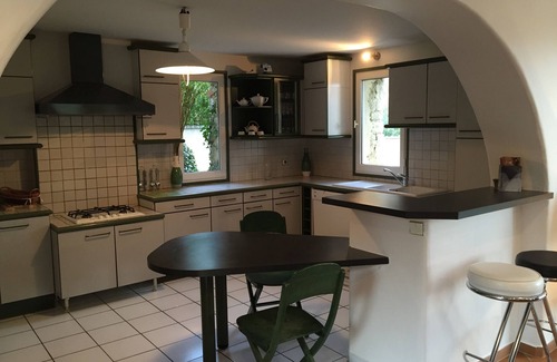 Benivay-Ollon House | Maison en Pierres Avec vue sur le Ventoux et Piscine Privée