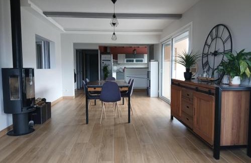 Davezieux House | Maison entière centre Davézieux