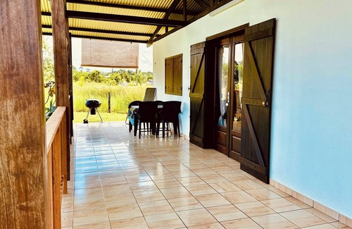 Montsinery-Tonnegrande Villa | Maison Entière