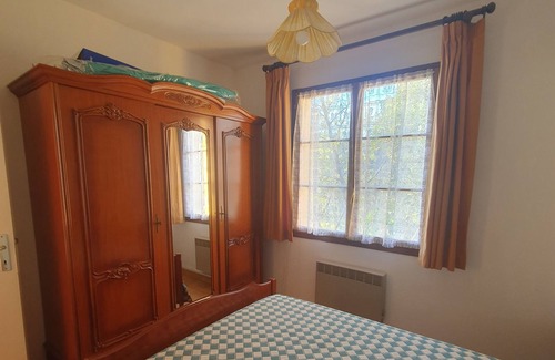 Vieussan House | Maison Entourée de Nature