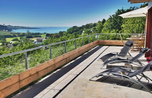 Saint-Jean-du-Doigt House | Maison Falaizou. A beautiful spacious house with spectacular sea-view!