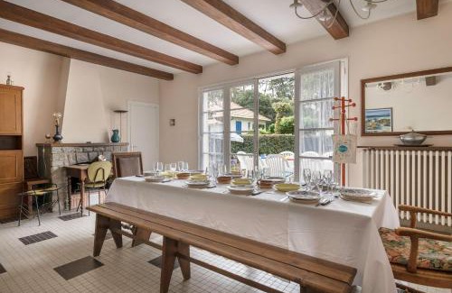 Saint-Brevin-les-Pins House | Maison familiale dans les pins à 300 m de la Plage