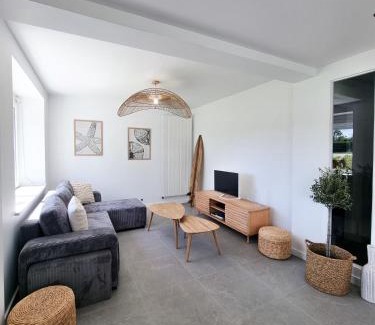 Saint-Jean-Trolimon House | Maison familiale - 10pers - 3 étoiles - lumineuse et cosy - draps et serviettes inclus - parking - La Torche 9 min