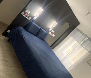 Lezigne Villa | Maison familiale 11 personnes