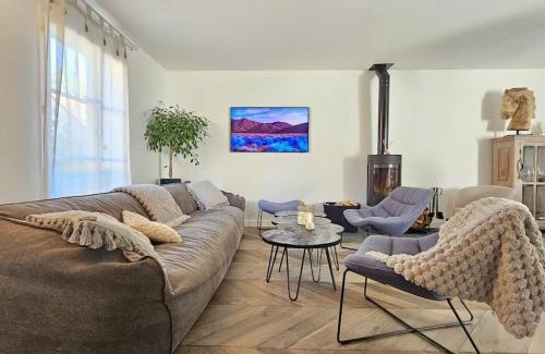 Saint-Arnoult House | Maison familiale 12 couchages, spa et terrasse