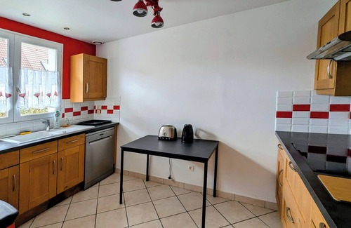 Guyancourt Villa | Maison Familiale Calme et Lumineuse, Proche du Golf National et de Versailles