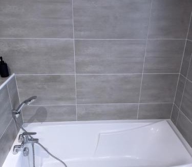 Pujols-sur-Ciron House | Maison Familiale Moderne avec Grand Jardin à Bommes - Un Havre de Paix pour vos Vacances