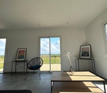 Plouguerneau House | Maison familiale spacieuse à Plouguerneau avec jardin