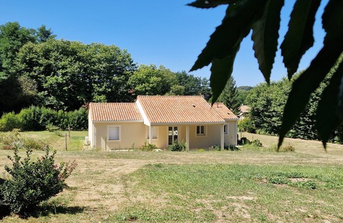 Marcillac-Saint-Quentin House | Maison Climatisée au Coeur du Périgord Noir