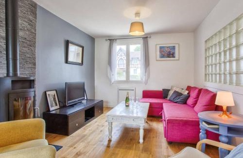 Merville-Franceville-Plage House | Maison familiale 8p avec jardin clos et accès plage à 650m - FR-1-788-17