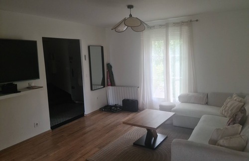 Montigny-les-Cormeilles House | Maison 120m2 Proche de Toute Commodités. Avec Jardin et Salle de Sport !