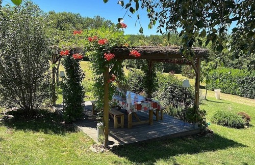 Saint-Martial-de-Nabirat Villa | Maison familiale traditionnelle périgourdine. Au calme en pleine nature