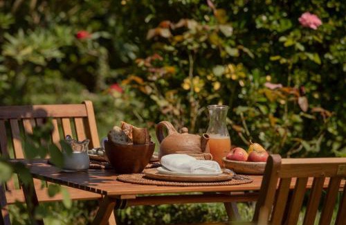 Hasparren House | Maison Gamboia, chambres d'hôtes au calme avec jardin