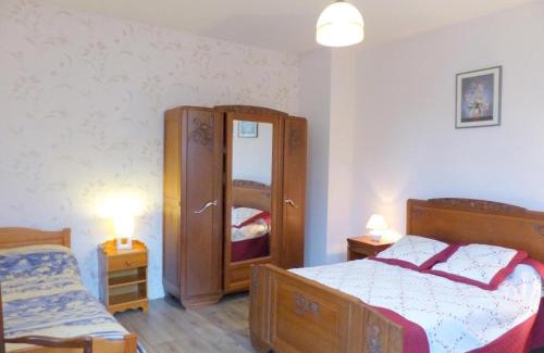 Herisson House | Maison indépendante près du village médiéval avec jardin clos, parking et équipements complets - FR-1-489-15