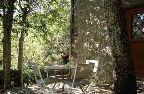 Balazuc House | Maison Individuelle au Calme, Joli Cadre Verdure, Proximité Baignade