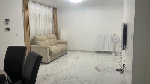 Lieusaint House | maison individuelles pour 16 personnes