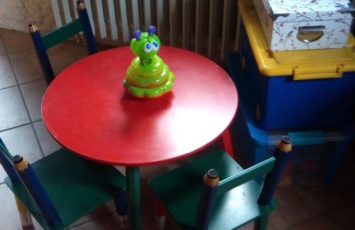 Queyrieres House | Maison isolée, au cœur des volcans, terrain clos, jeux, confort, cheminée, proche forêts et villages. - FR-1-582-285