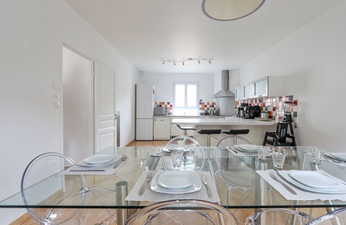 Saint-Cloud House | Maison Jacoulet - Welkeys