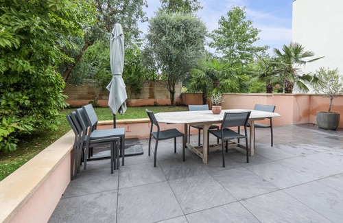 Saint-Cloud House | Maison Jacoulet - Welkeys